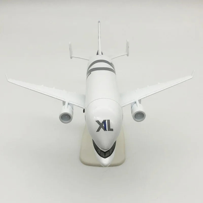A330 Beluga Airways Scale Aircraft 20CM/42CM Alloy/Resin Die-cast airplanes decoration home Collectible Plane Model